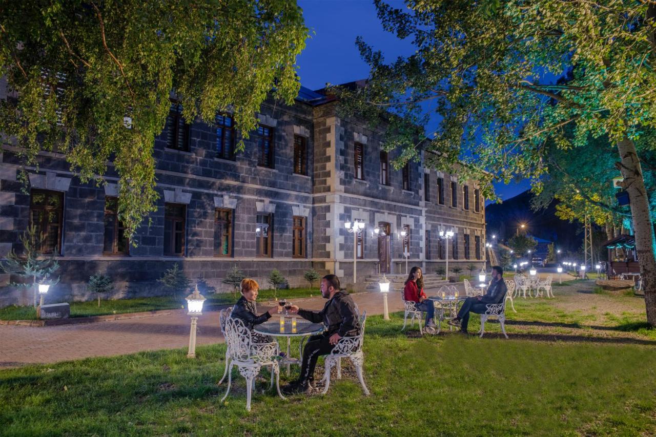 Katerina Palace 1877 카르스 외부 사진
